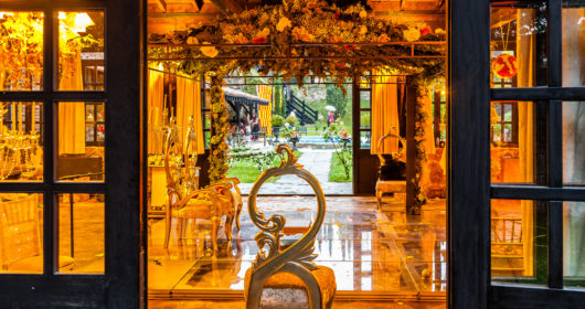 Altar de la boda por el rito hindú