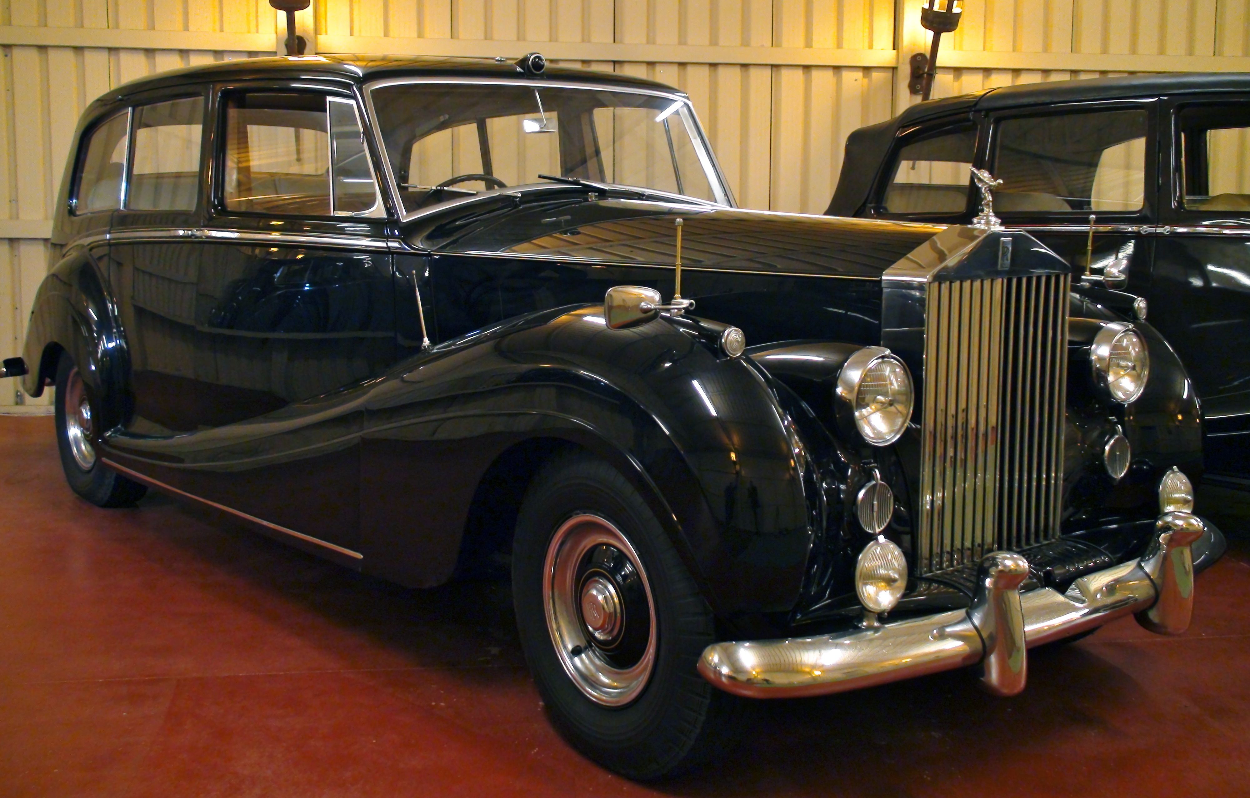 1958 RollsRoyce Silver Wraith Limousine HLW50 Torre Loizaga